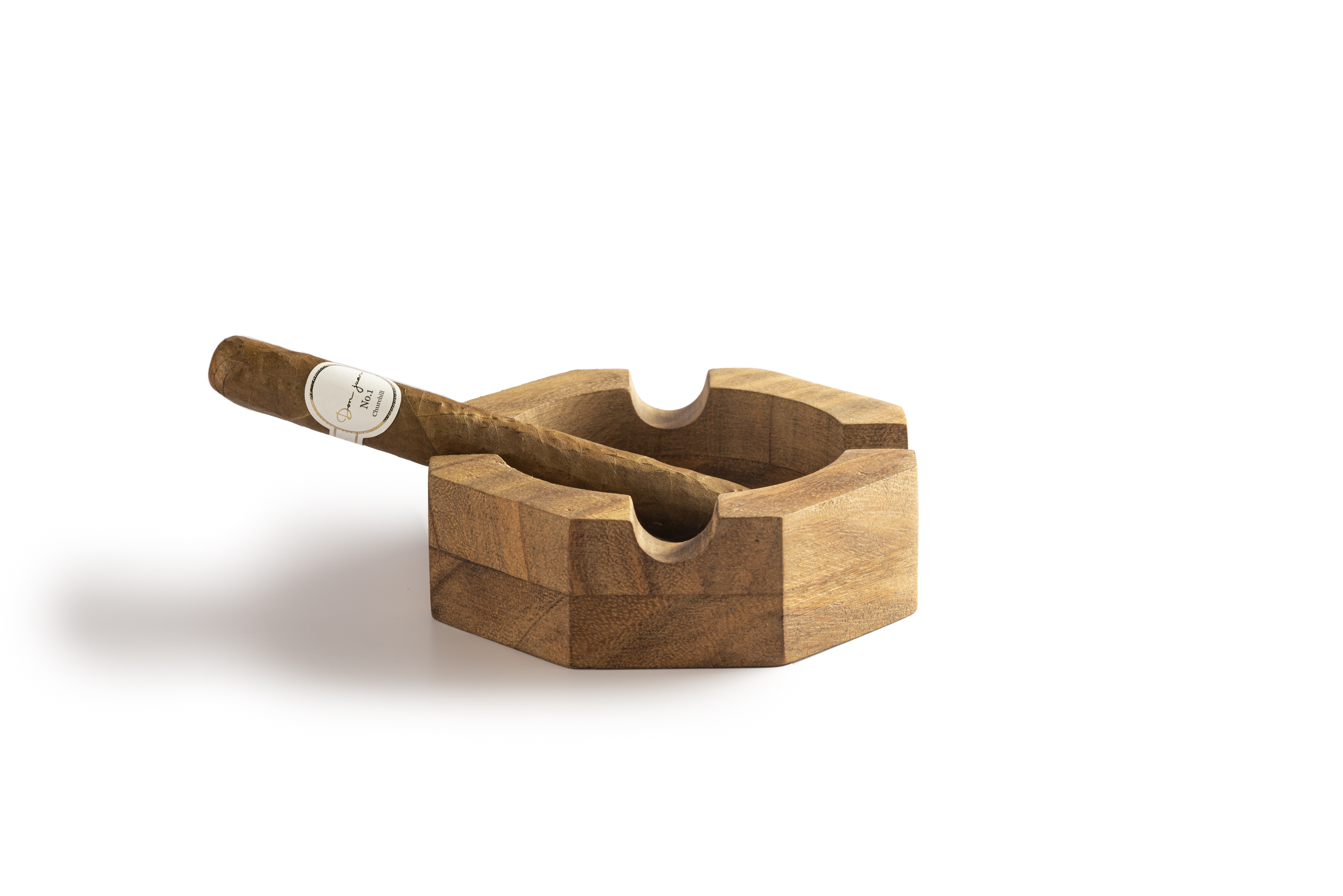 Alternative image Churchill Withe